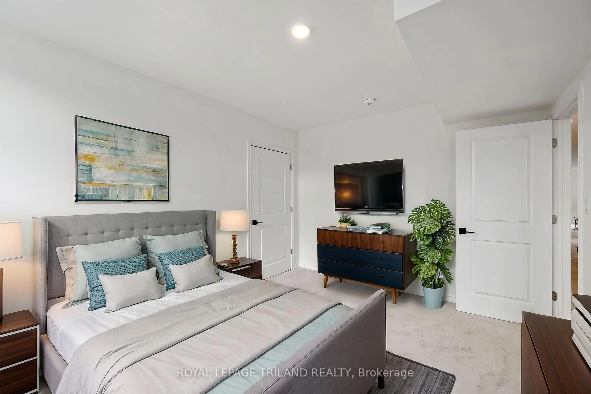 Photo 16 of 2 Evylean Court, St. Thomas — HOMEH