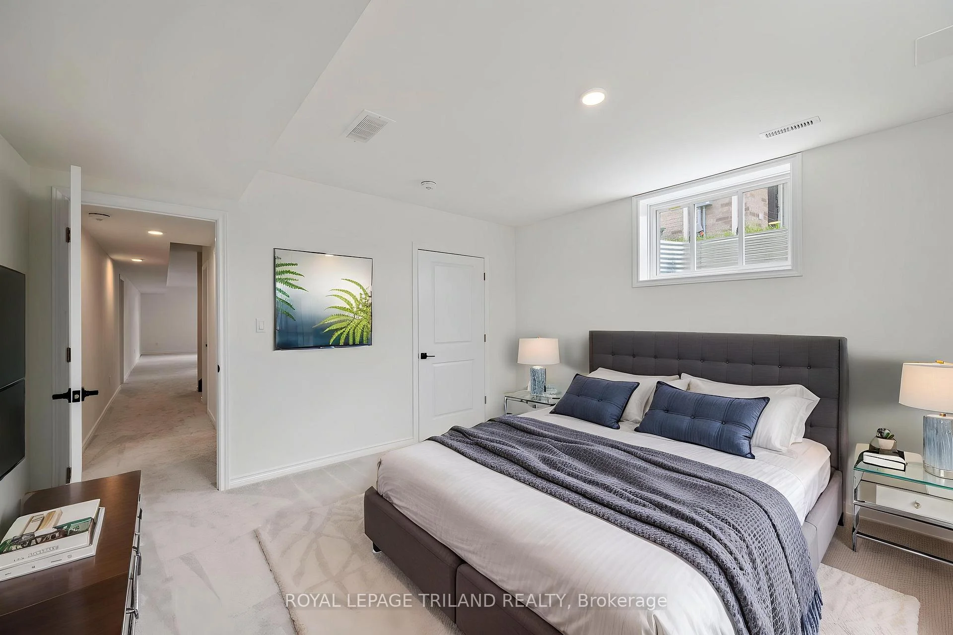 Photo 12 of 2 Evylean Court, St. Thomas — HOMEH