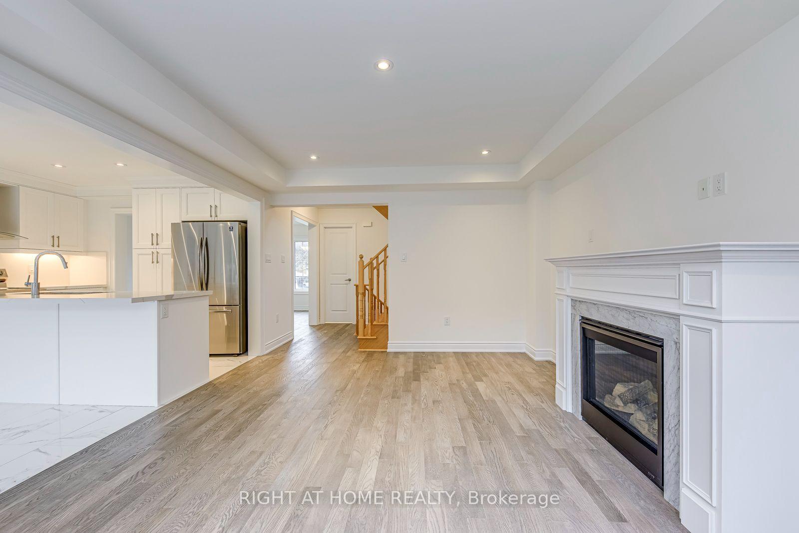 Photo 14 of 2581 Islington Avenue, Etobicoke, Thistletown-Beaumonde Heights — HOMEH