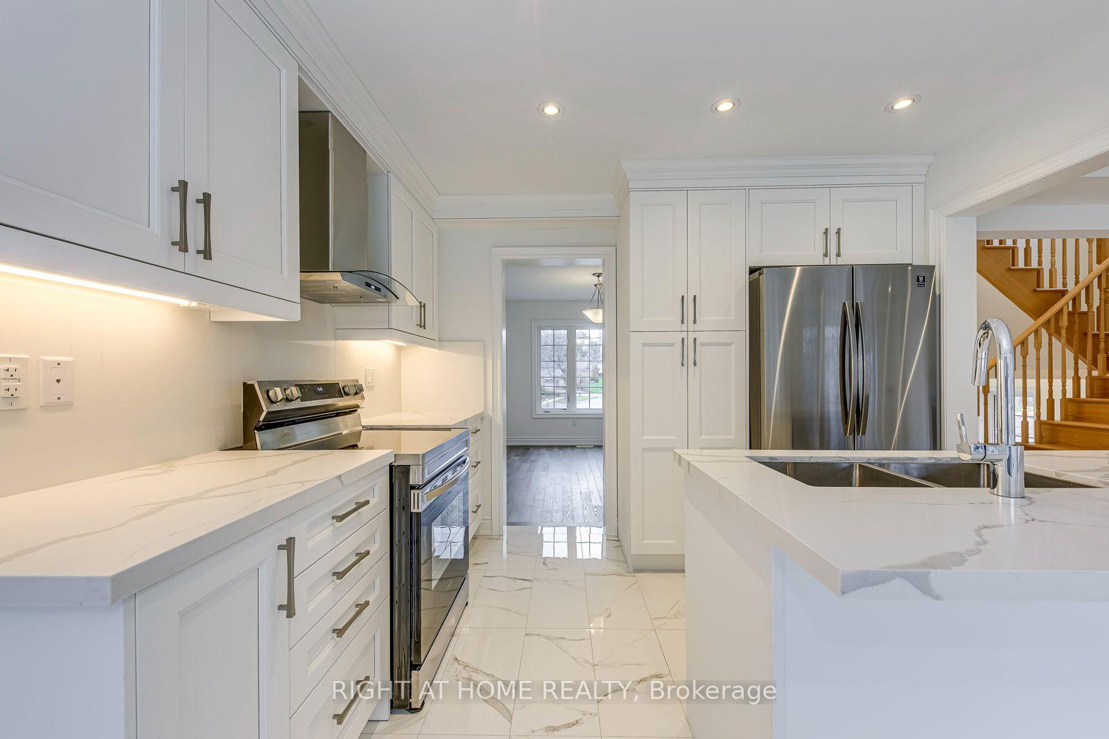 Photo 19 of 2581 Islington Avenue, Etobicoke, Thistletown-Beaumonde Heights — HOMEH