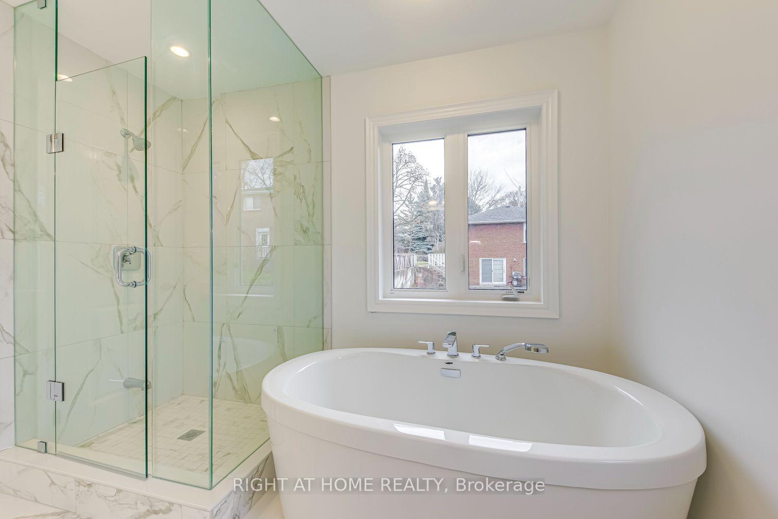 Photo 30 of 2581 Islington Avenue, Etobicoke, Thistletown-Beaumonde Heights — HOMEH