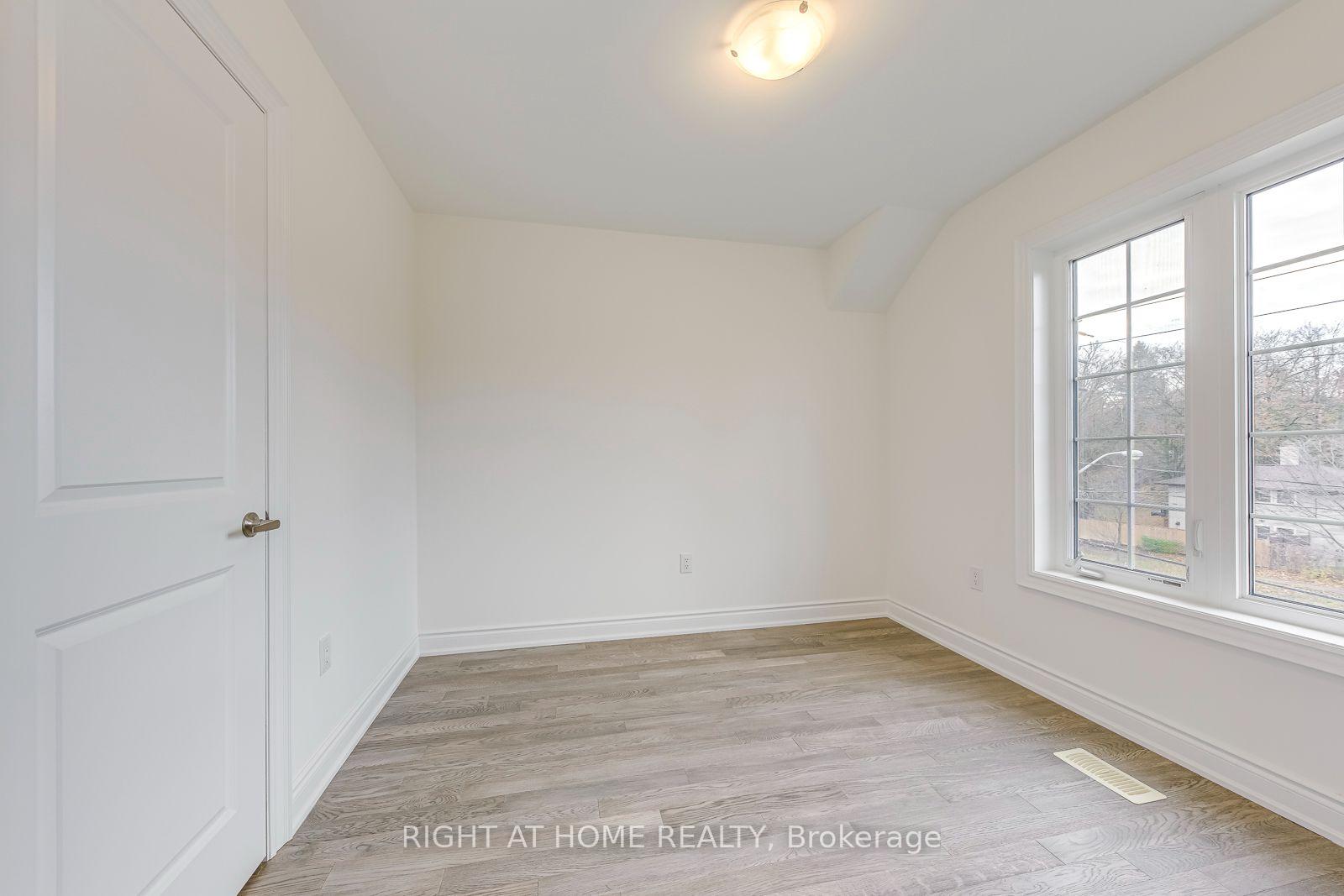Photo 34 of 2581 Islington Avenue, Etobicoke, Thistletown-Beaumonde Heights — HOMEH