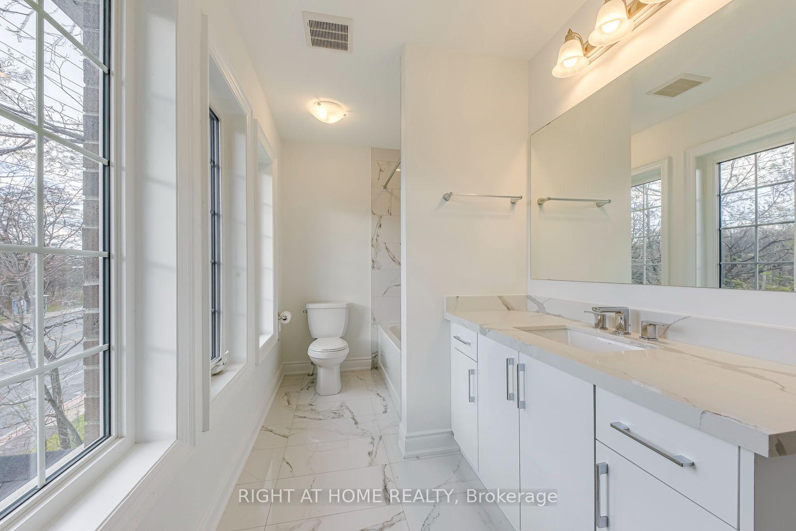 Photo 36 of 2581 Islington Avenue, Etobicoke, Thistletown-Beaumonde Heights — HOMEH