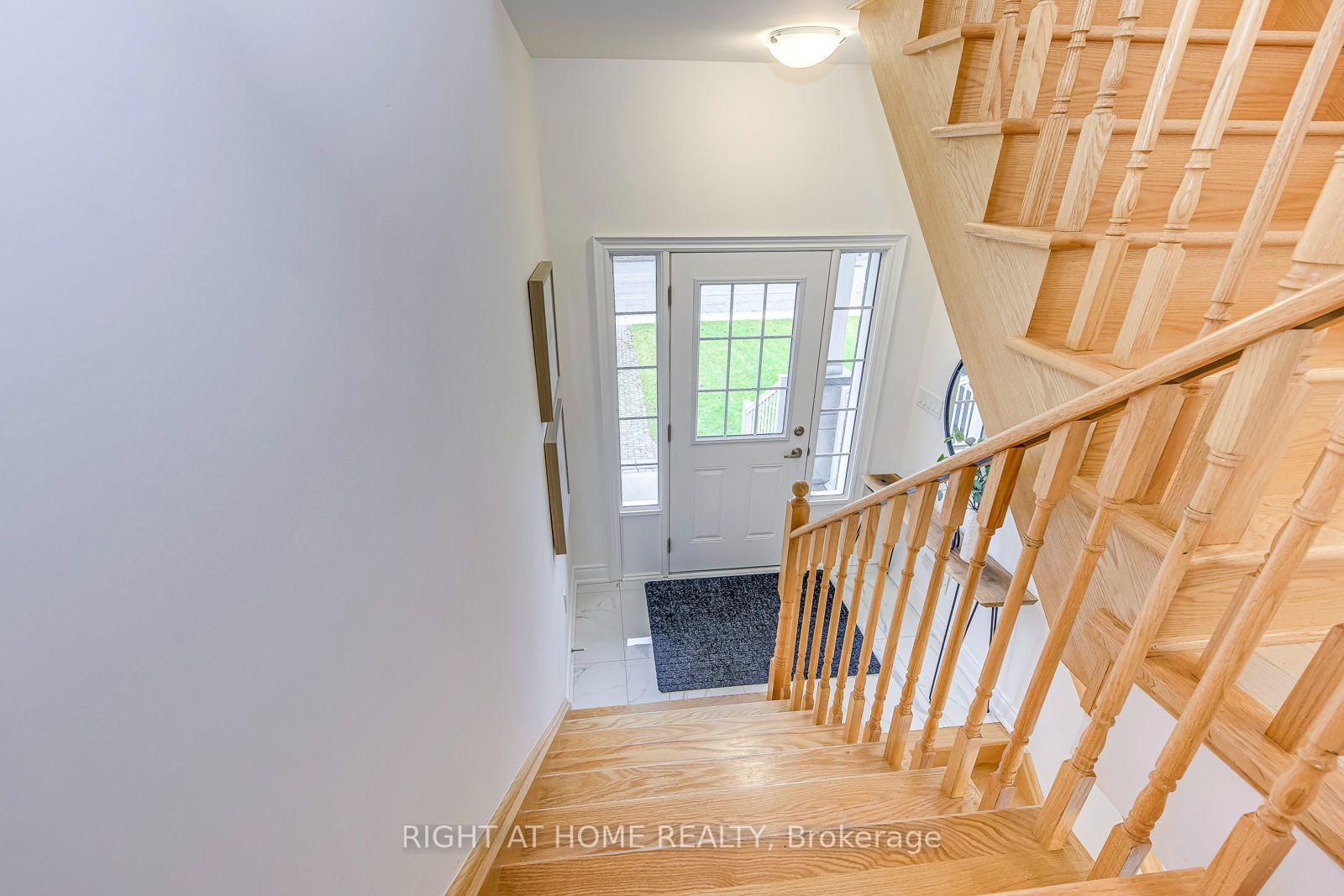 Photo 5 of 2575 Islington Avenue, Etobicoke, Thistletown-Beaumonde Heights — HOMEH