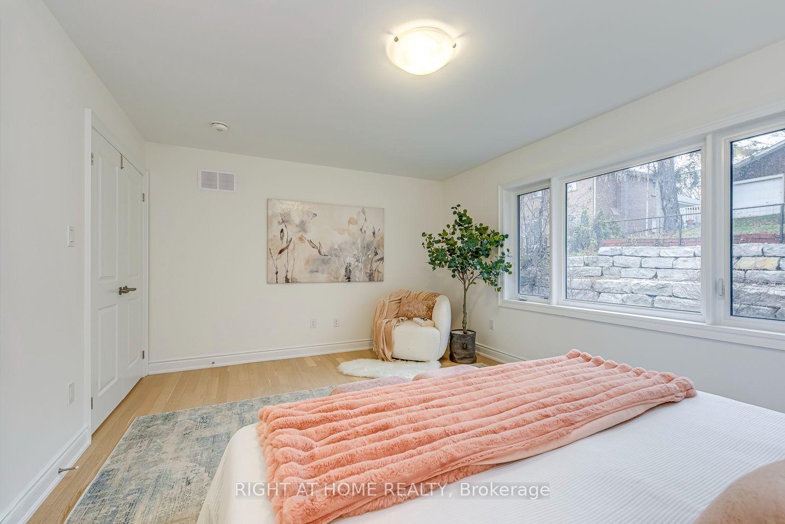 Photo 27 of 2575 Islington Avenue, Etobicoke, Thistletown-Beaumonde Heights — HOMEH