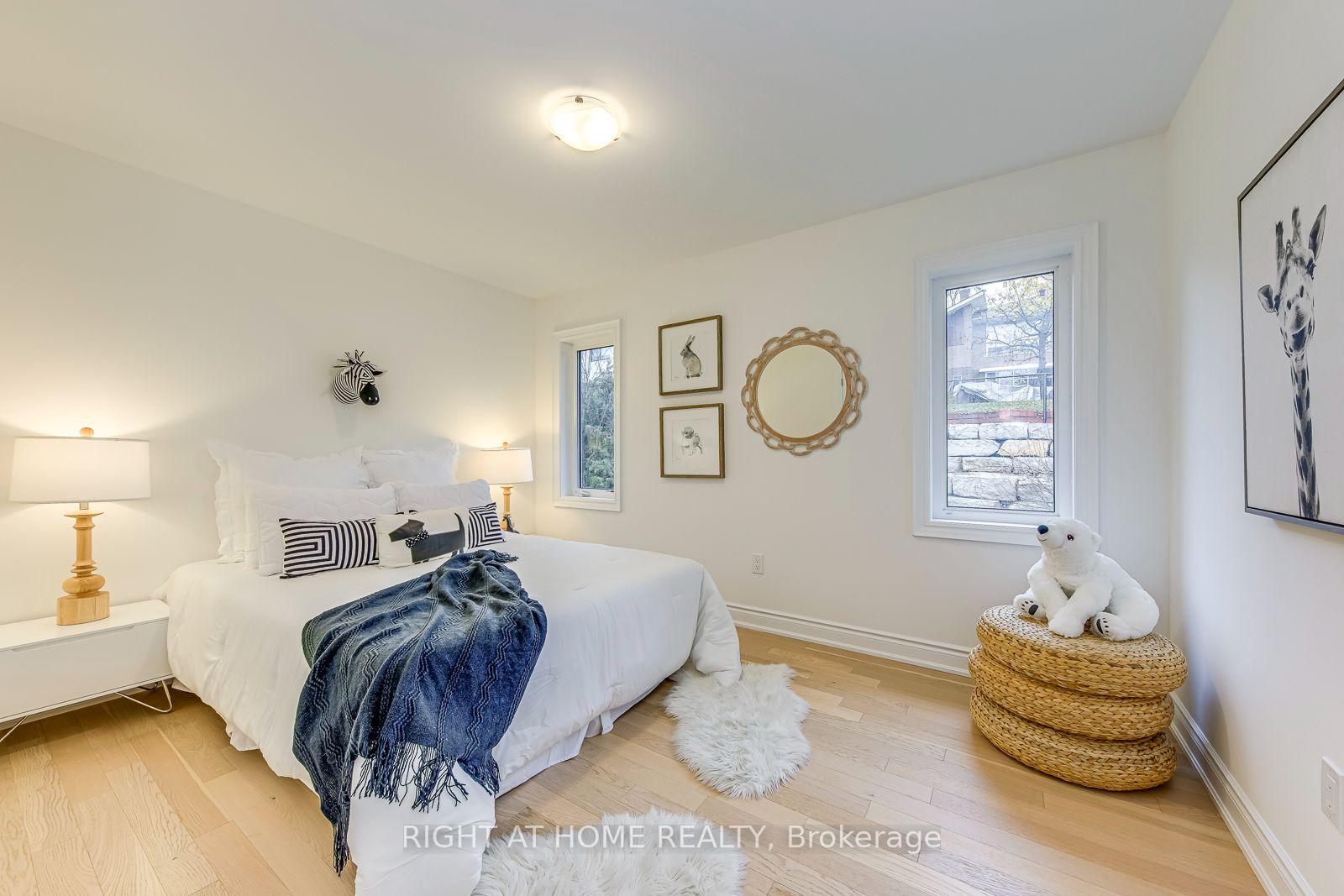 Photo 32 of 2575 Islington Avenue, Etobicoke, Thistletown-Beaumonde Heights — HOMEH