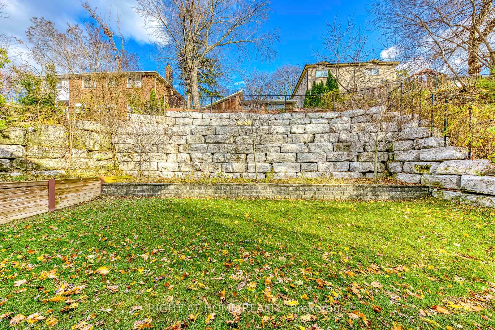 Photo 50 of 2575 Islington Avenue, Etobicoke, Thistletown-Beaumonde Heights — HOMEH