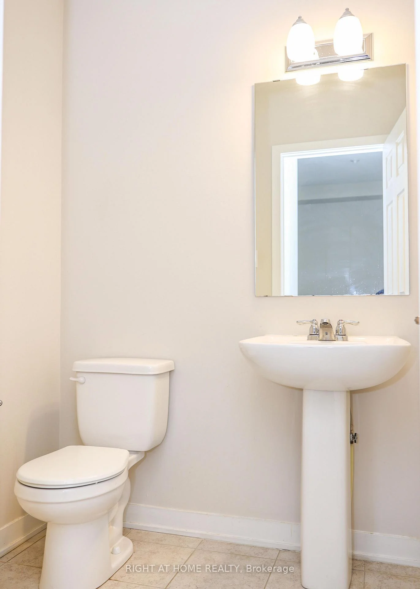 Photo 16 of 618 Allied Mews E, Ottawa, Stittsville (North) — HOMEH