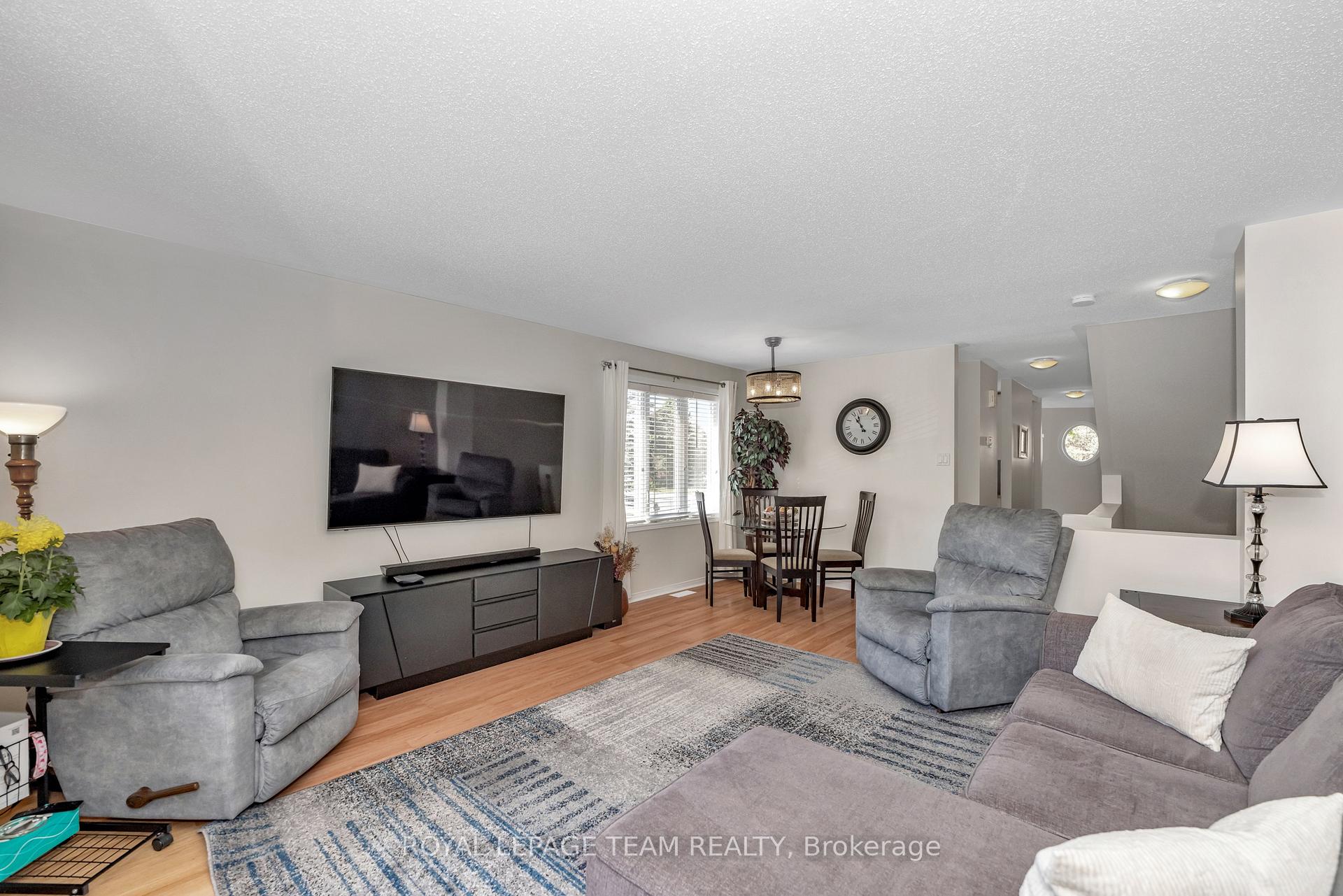 Photo 4 of 85 Cresthaven Drive, Ottawa, Barrhaven East — HOMEH