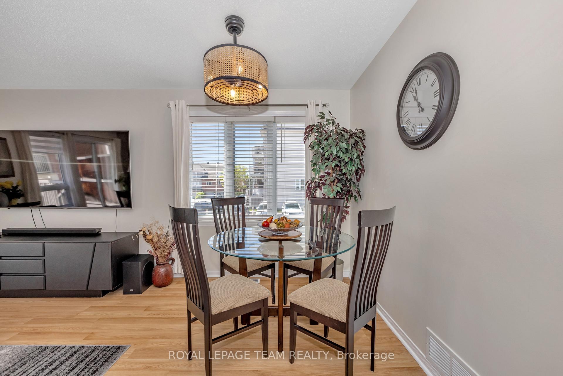 Photo 5 of 85 Cresthaven Drive, Ottawa, Barrhaven East — HOMEH