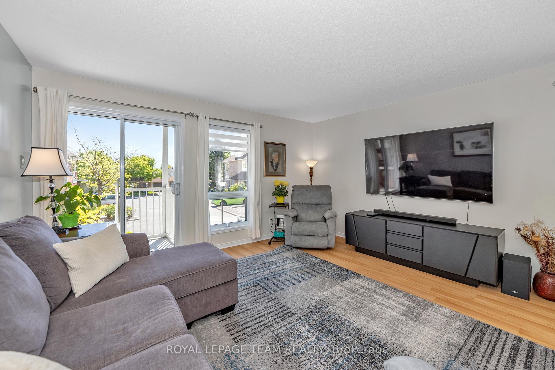 Photo 8 of 85 Cresthaven Drive, Ottawa, Barrhaven East — HOMEH