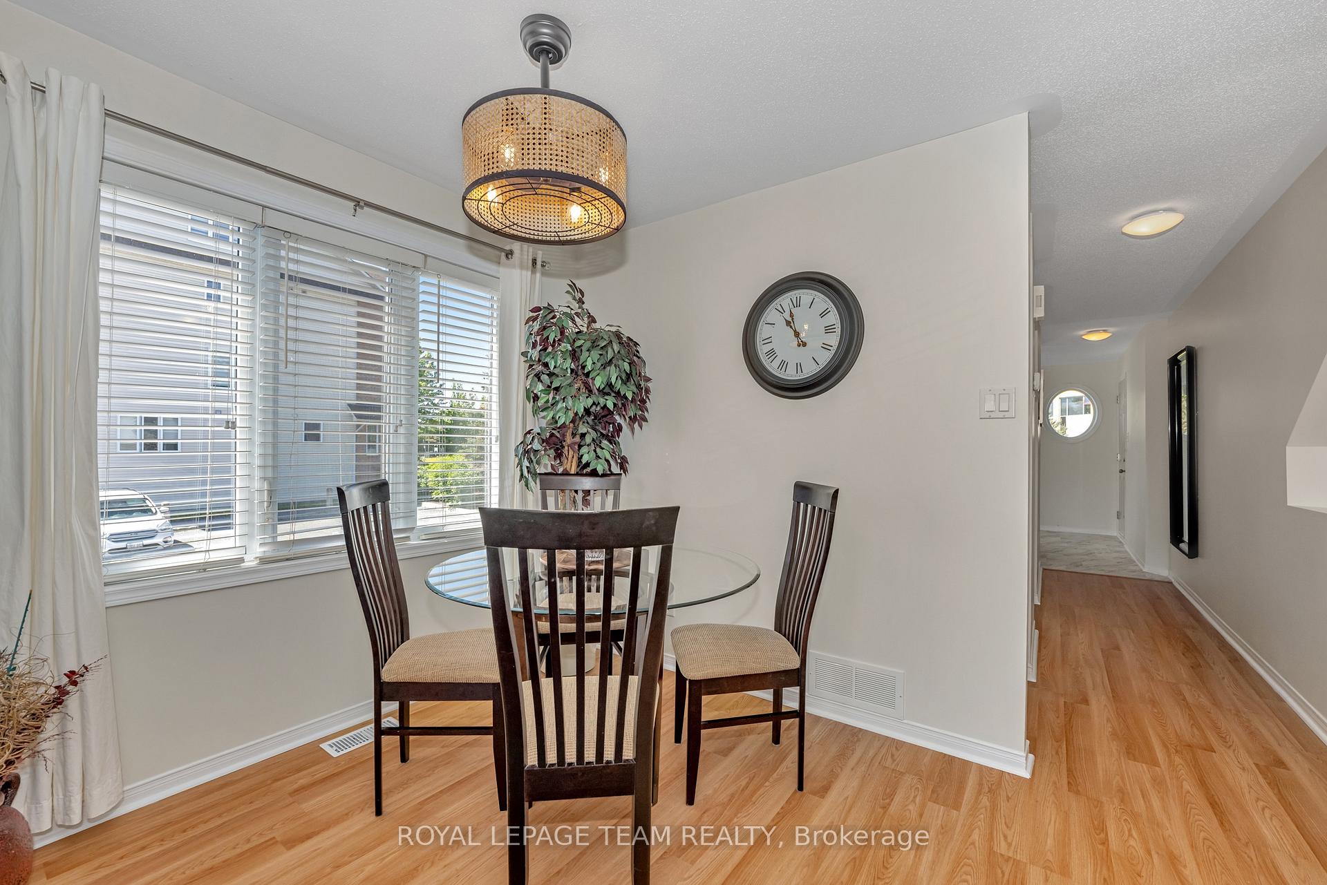 Photo 9 of 85 Cresthaven Drive, Ottawa, Barrhaven East — HOMEH