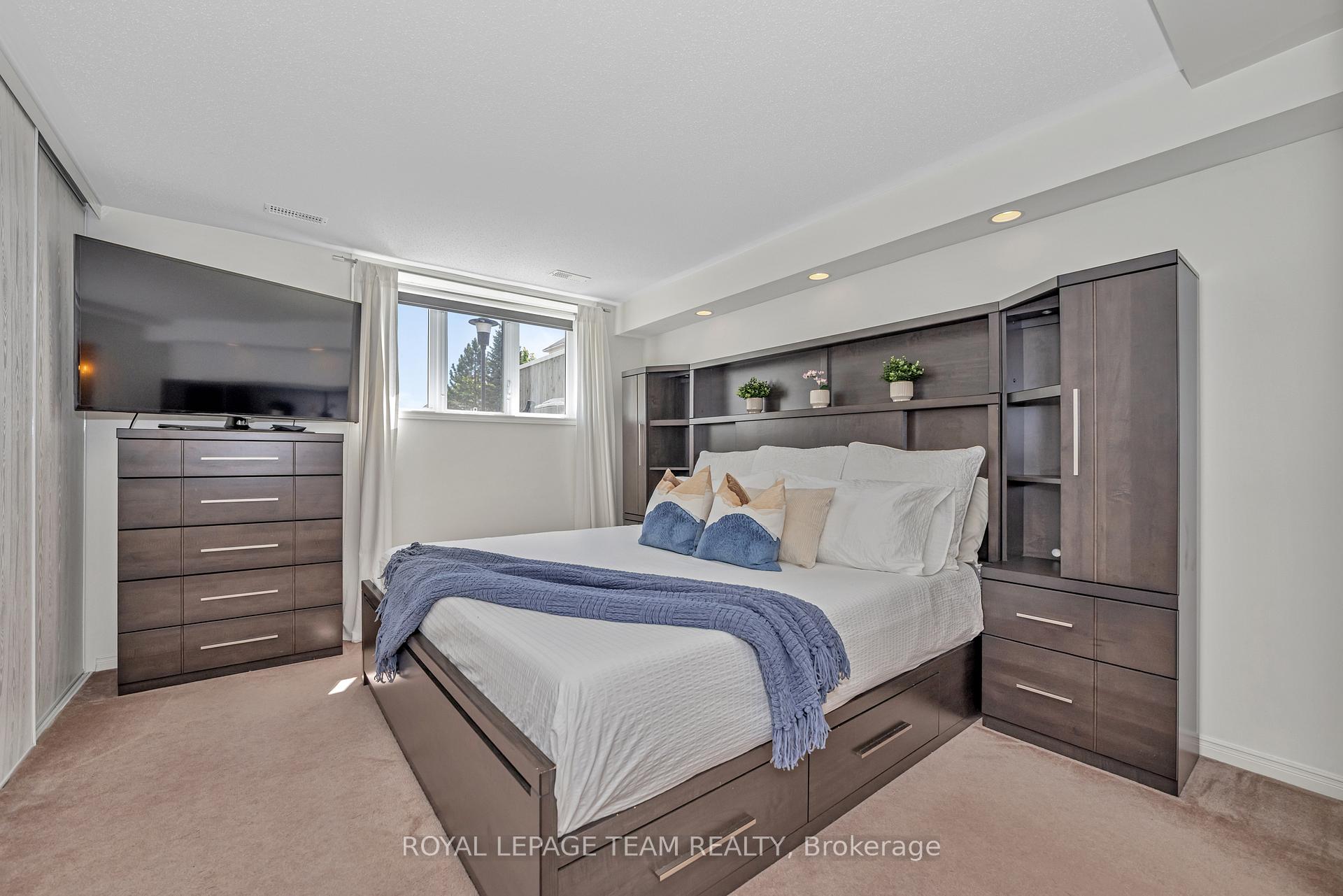 Photo 16 of 85 Cresthaven Drive, Ottawa, Barrhaven East — HOMEH