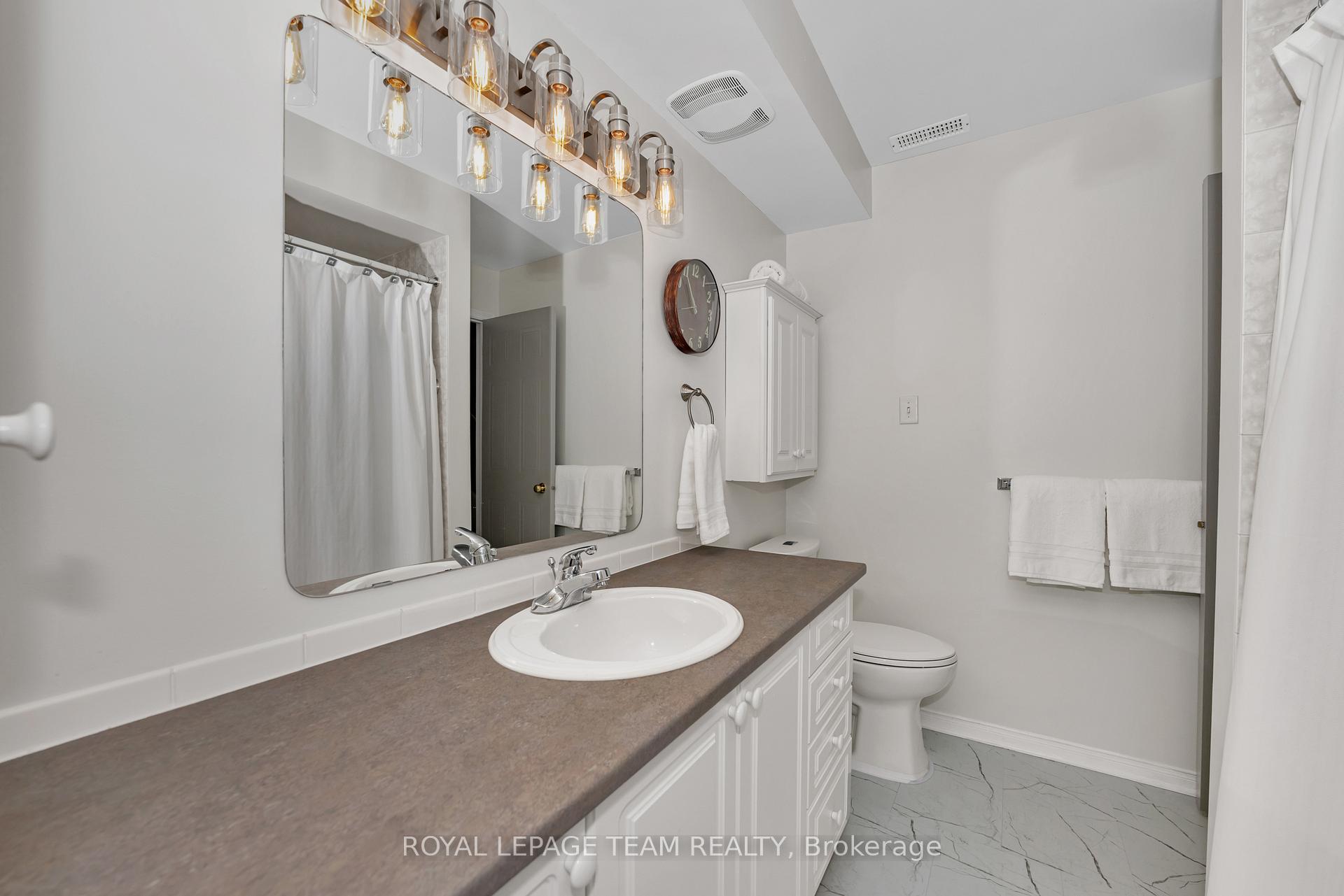 Photo 17 of 85 Cresthaven Drive, Ottawa, Barrhaven East — HOMEH