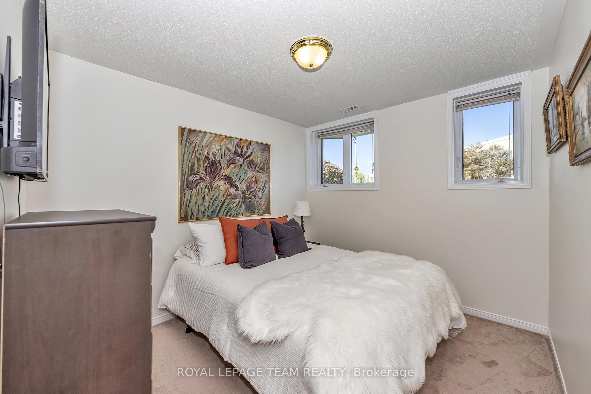 Photo 18 of 85 Cresthaven Drive, Ottawa, Barrhaven East — HOMEH