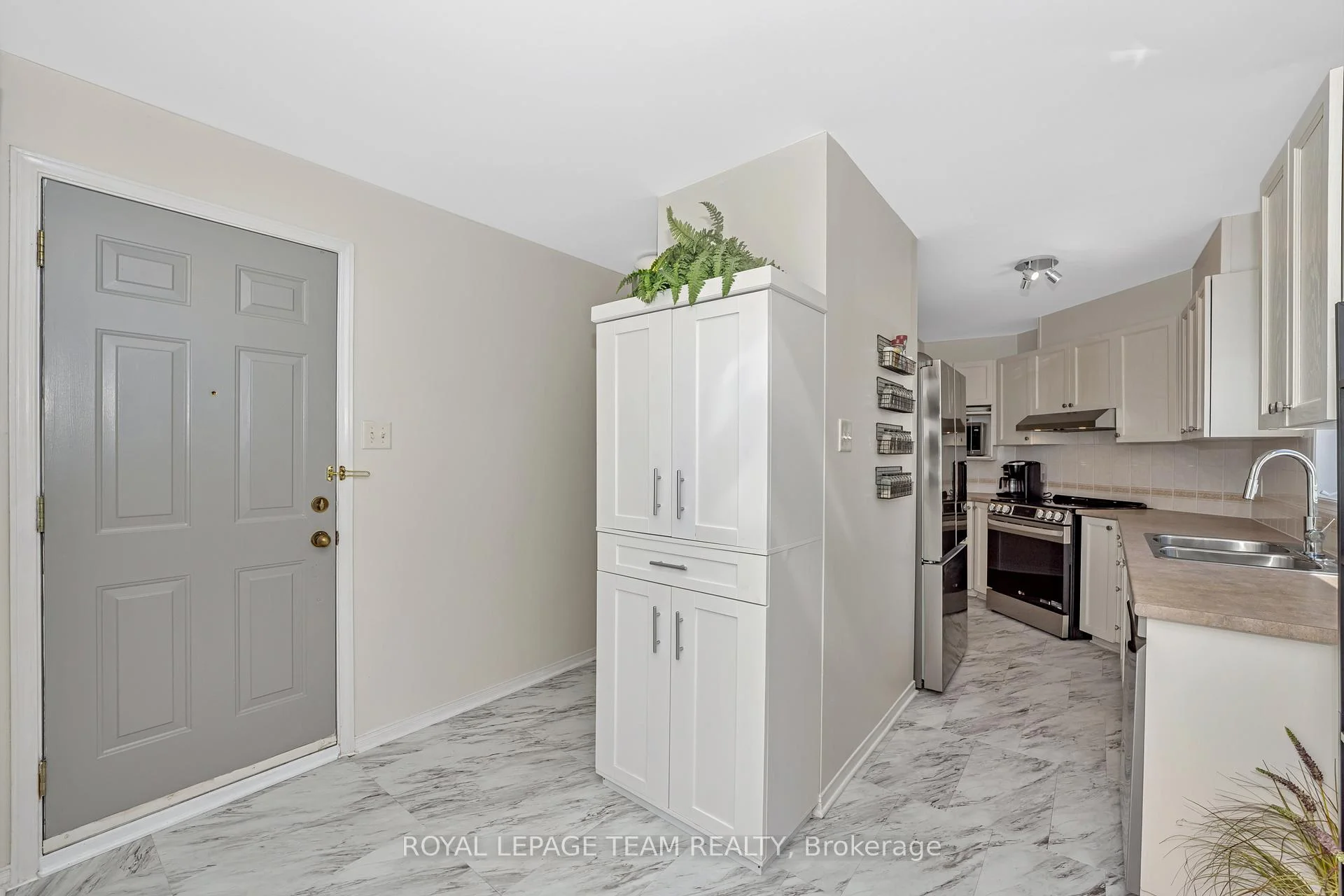 Photo 13 of 85 Cresthaven Drive, Ottawa, Barrhaven East — HOMEH