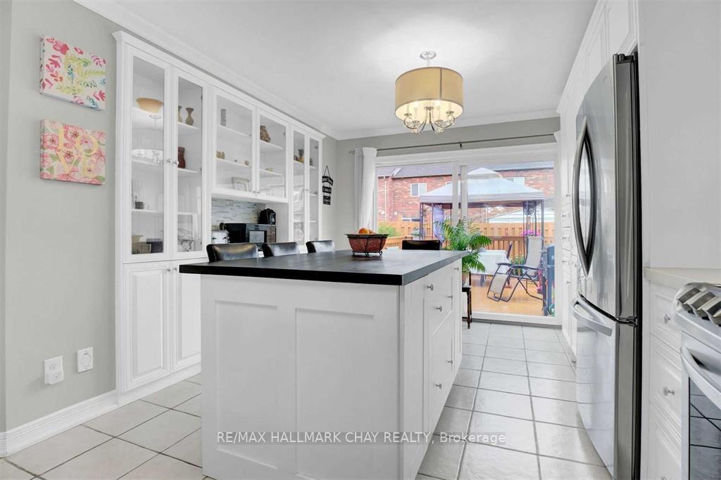Photo 10 of Unit Main, 2123 Osbond Road, Innisfil, Alcona — HOMEH