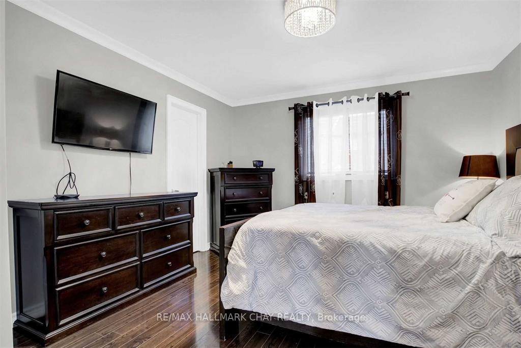 Photo 14 of Unit Main, 2123 Osbond Road, Innisfil, Alcona — HOMEH