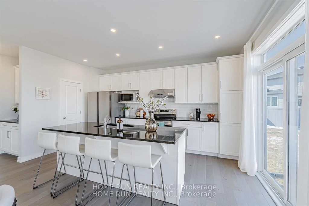 Photo 28 of 408 Gidran Circle, Ottawa, Kanata - Emerald Meadows/Trailwest — HOMEH