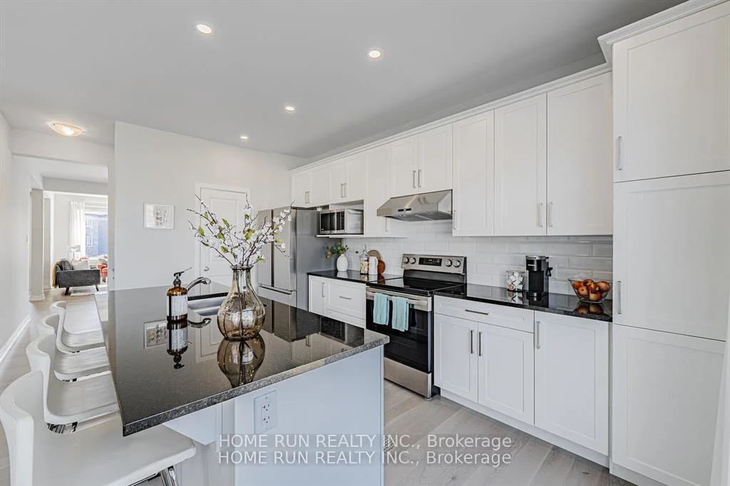 Photo 32 of 408 Gidran Circle, Ottawa, Kanata - Emerald Meadows/Trailwest — HOMEH