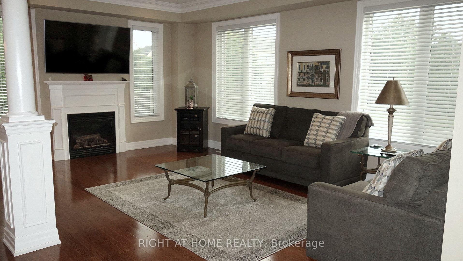 Photo 29 of 17 Bond Crescent, Richmond Hill, Oak Ridges — HOMEH