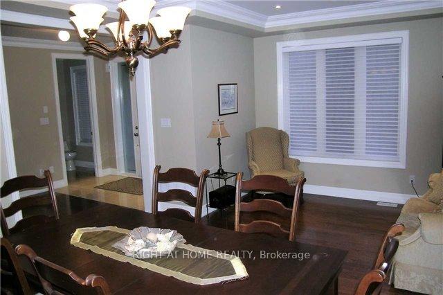 Photo 33 of 17 Bond Crescent, Richmond Hill, Oak Ridges — HOMEH