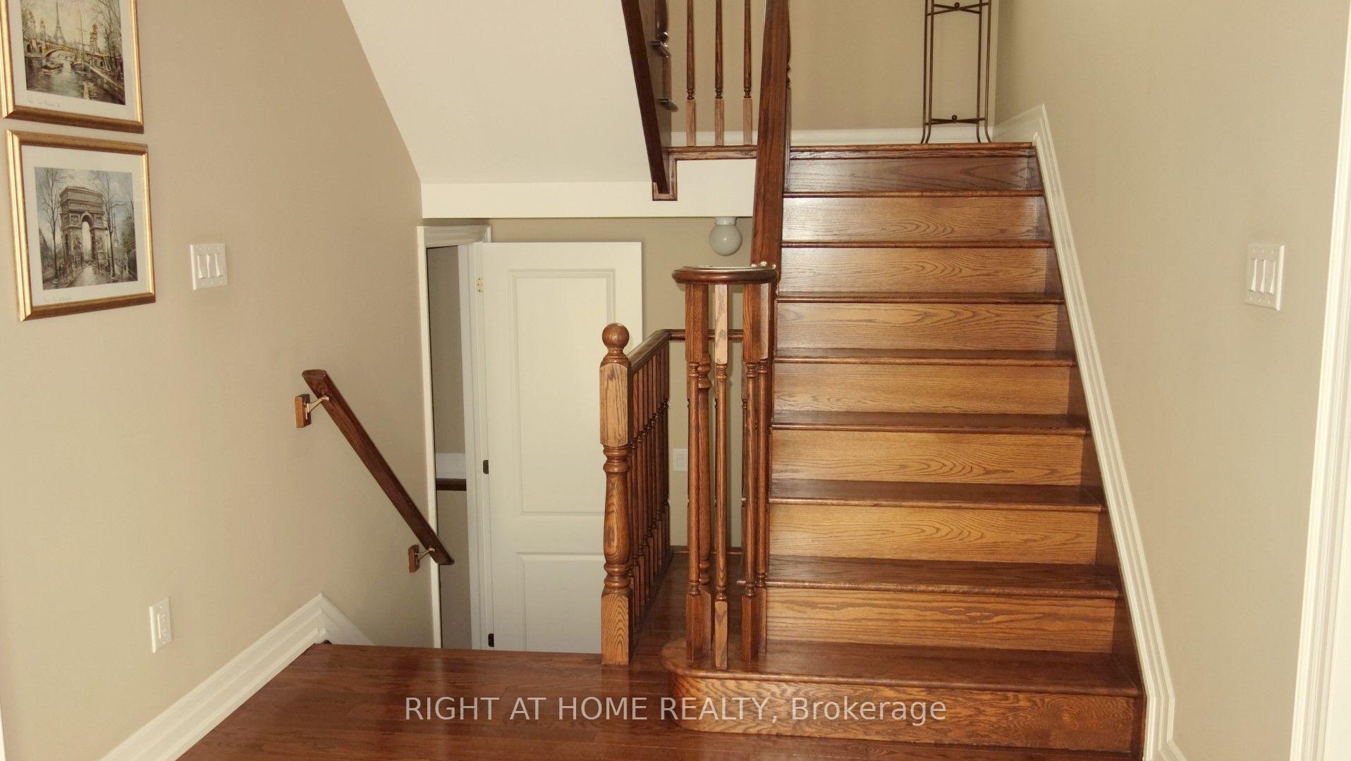 Photo 34 of 17 Bond Crescent, Richmond Hill, Oak Ridges — HOMEH