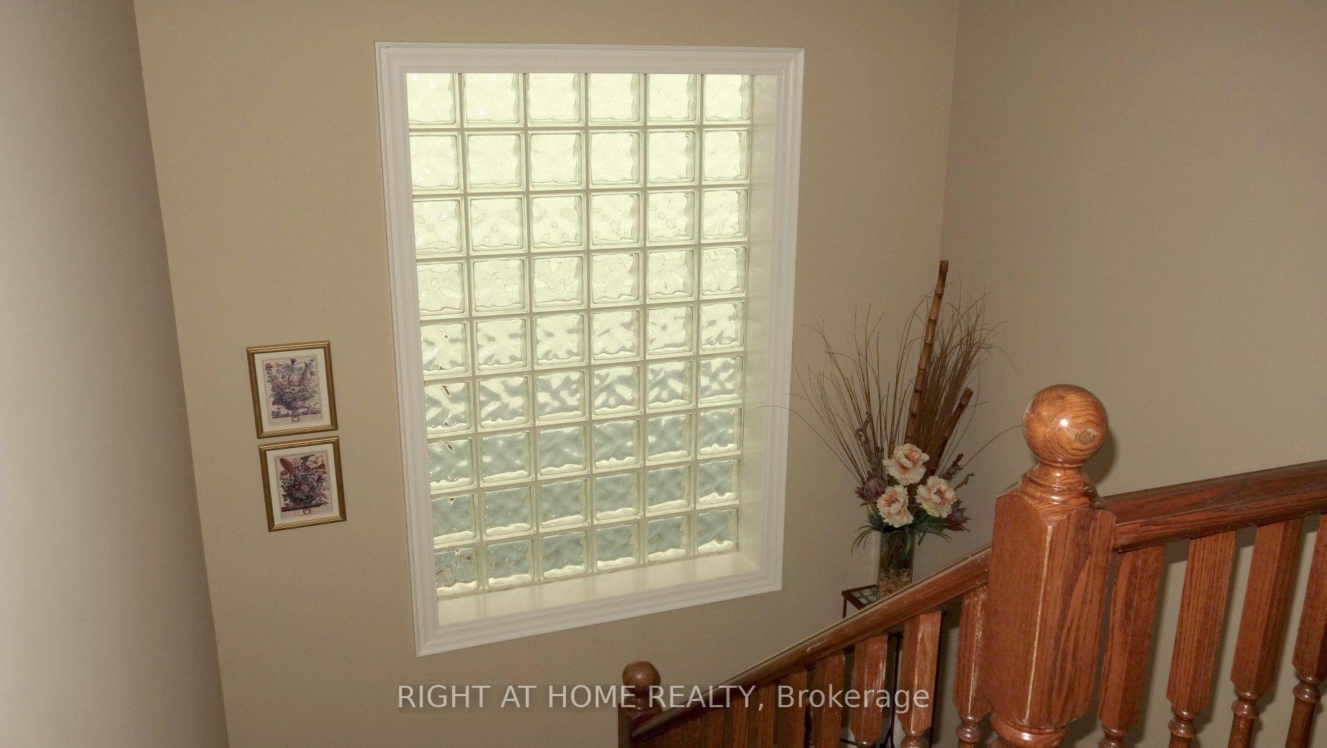 Photo 27 of 17 Bond Crescent, Richmond Hill, Oak Ridges — HOMEH