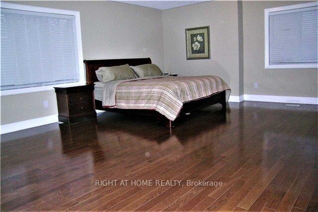 Photo 32 of 17 Bond Crescent, Richmond Hill, Oak Ridges — HOMEH