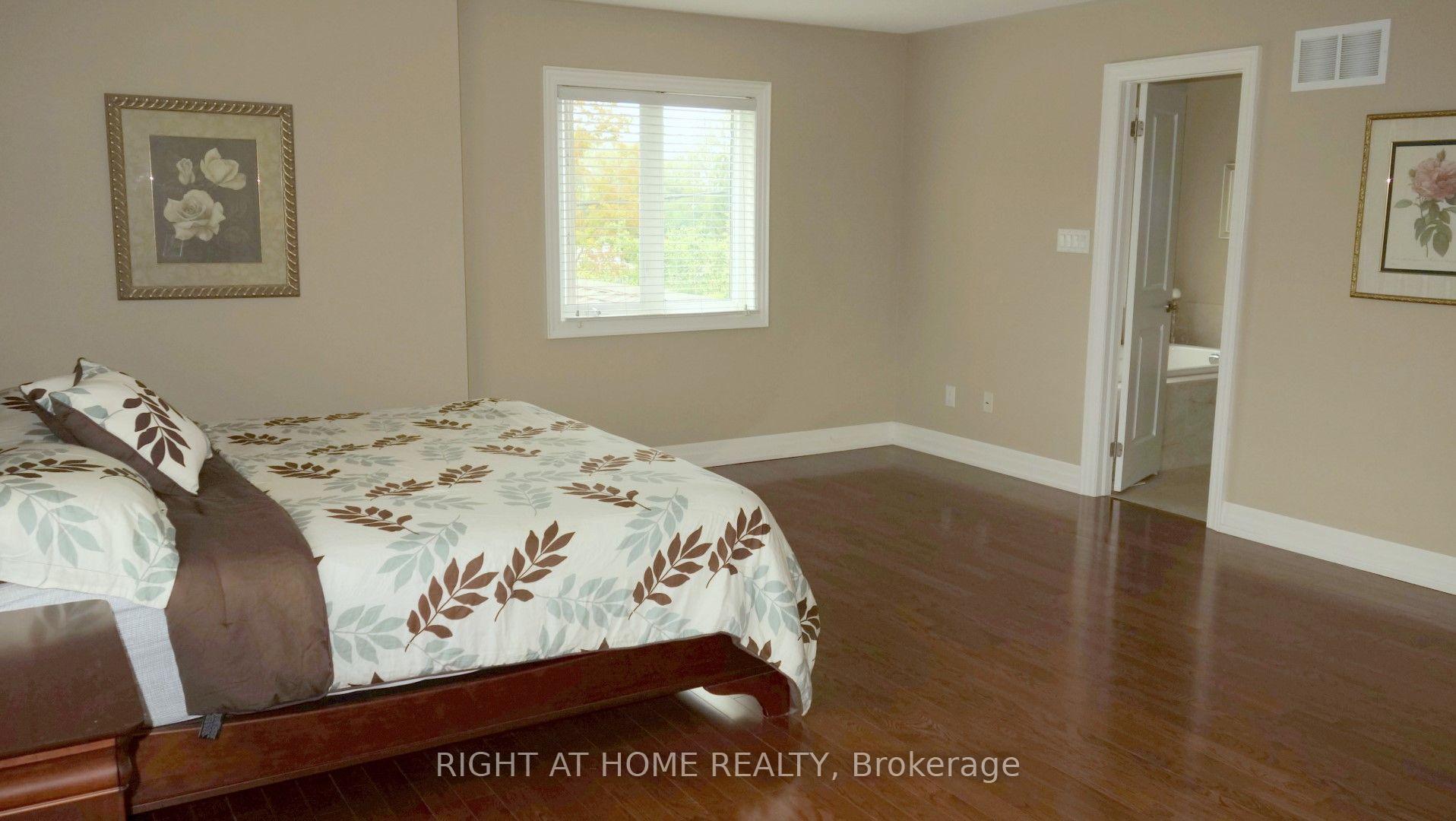 Photo 49 of 17 Bond Crescent, Richmond Hill, Oak Ridges — HOMEH