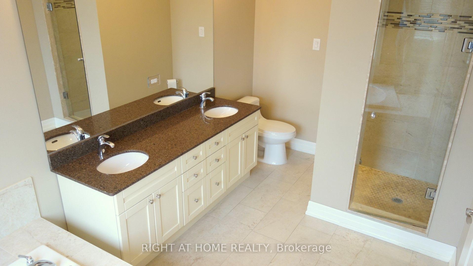Photo 46 of 17 Bond Crescent, Richmond Hill, Oak Ridges — HOMEH