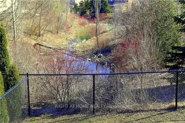 Photo 14 of 17 Bond Crescent, Richmond Hill, Oak Ridges — HOMEH
