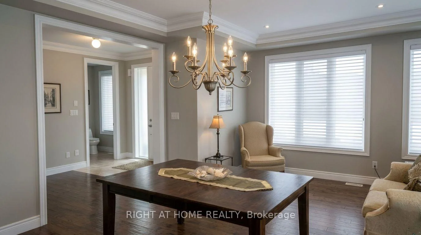 Photo 18 of 17 Bond Crescent, Richmond Hill, Oak Ridges — HOMEH