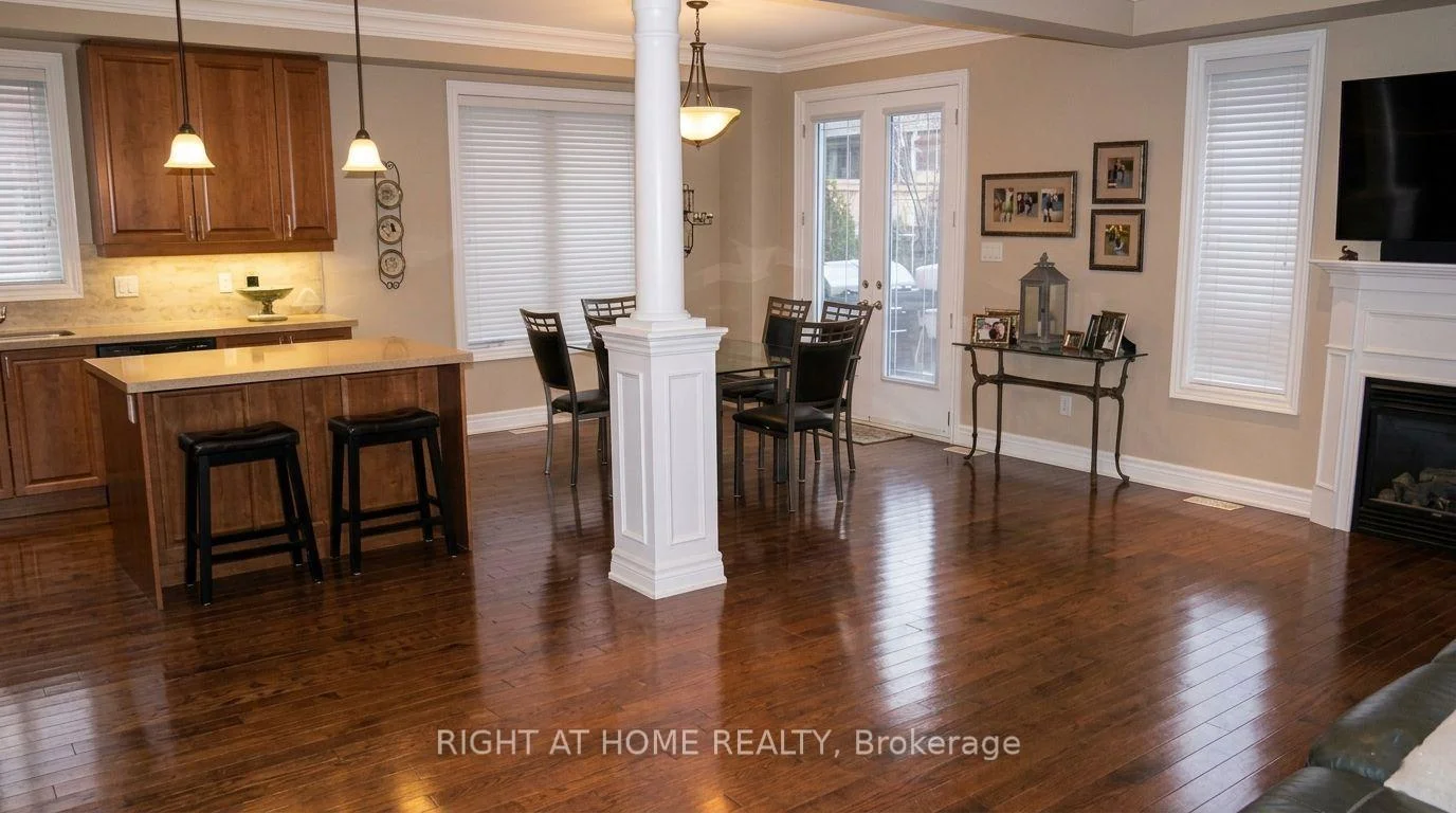 Photo 48 of 17 Bond Crescent, Richmond Hill, Oak Ridges — HOMEH