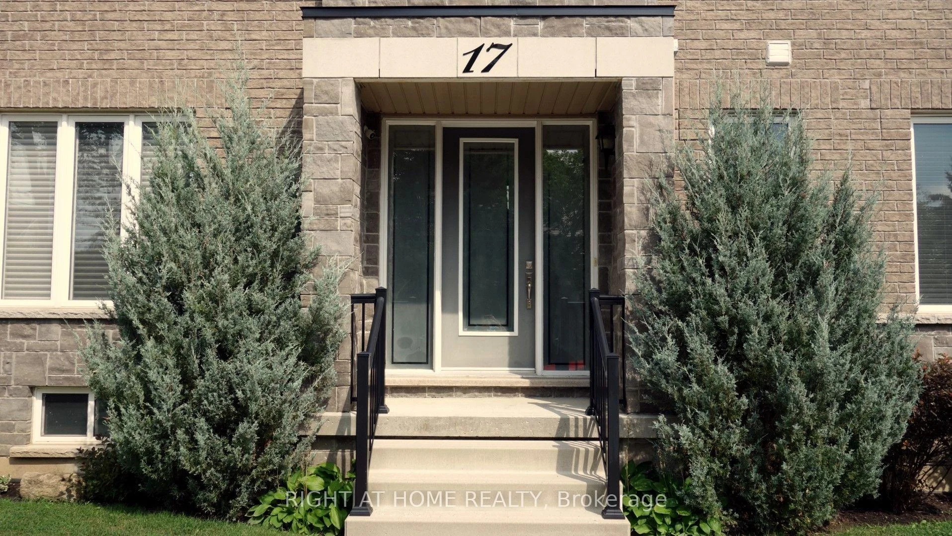 Photo 51 of 17 Bond Crescent, Richmond Hill, Oak Ridges — HOMEH
