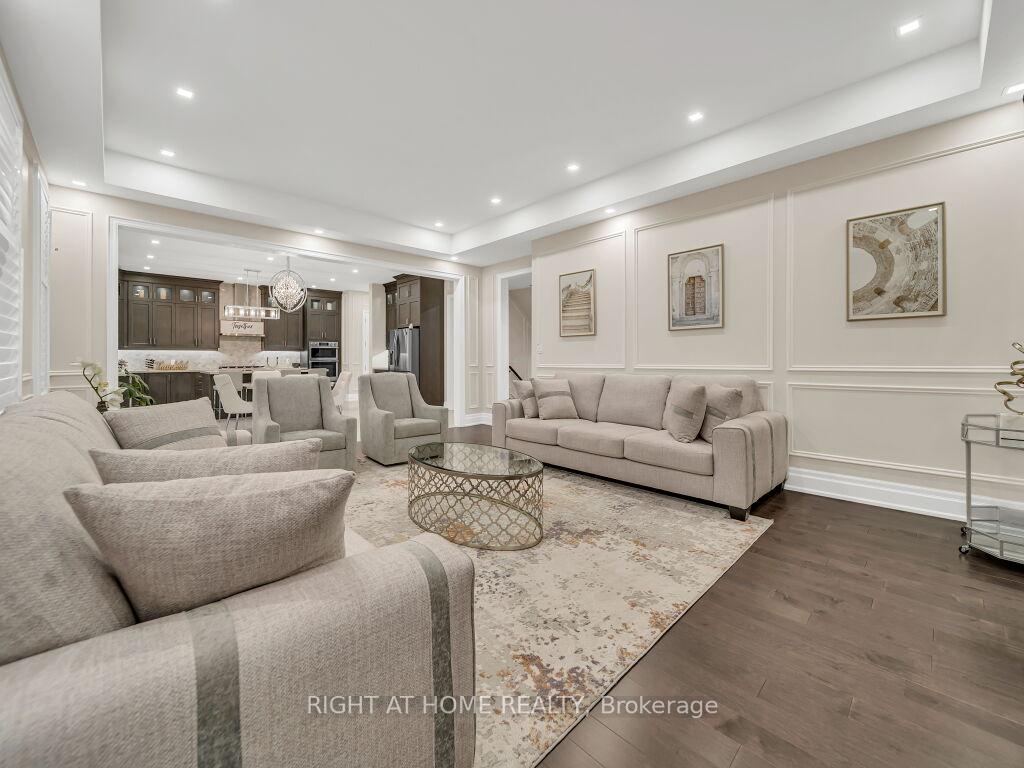 Photo 14 of 12 Hackwood Heights, Brampton, Northwest Brampton — HOMEH