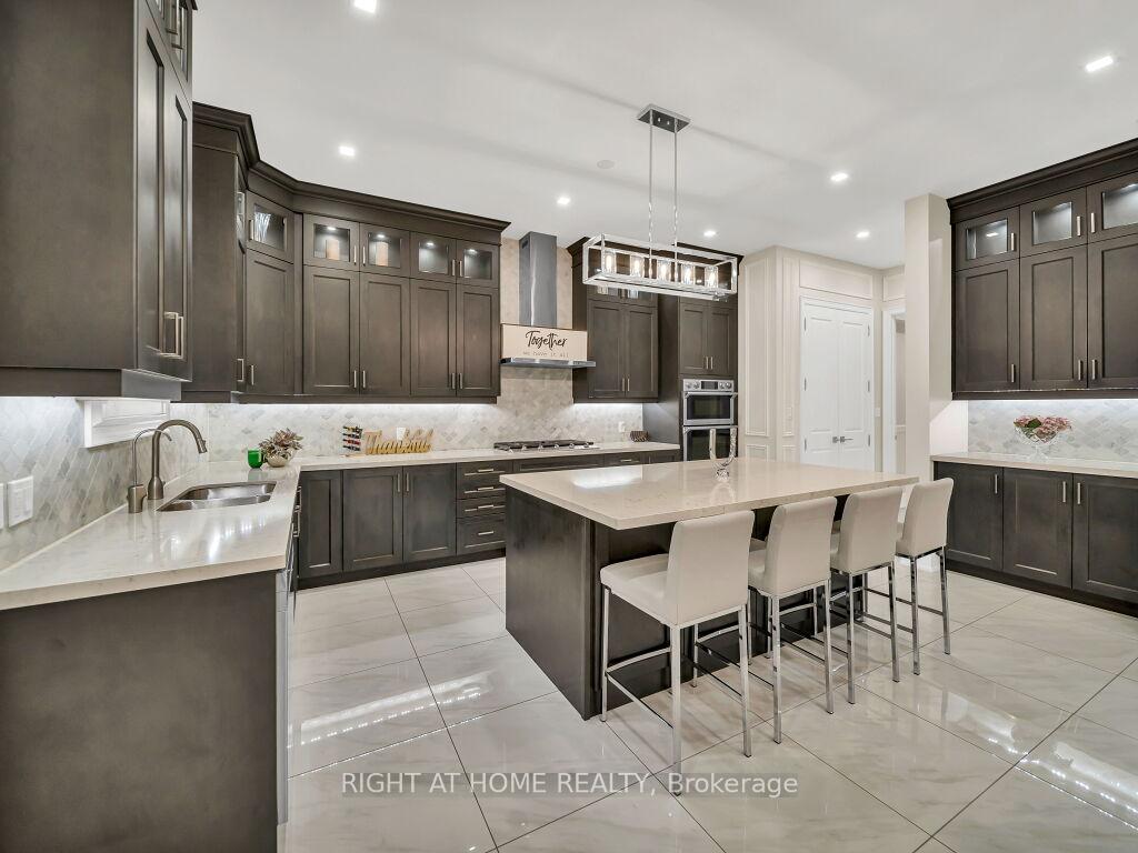 Photo 15 of 12 Hackwood Heights, Brampton, Northwest Brampton — HOMEH