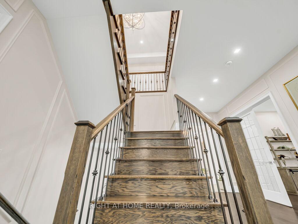 Photo 24 of 12 Hackwood Heights, Brampton, Northwest Brampton — HOMEH