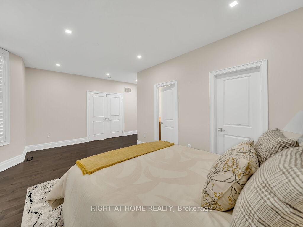 Photo 38 of 12 Hackwood Heights, Brampton, Northwest Brampton — HOMEH