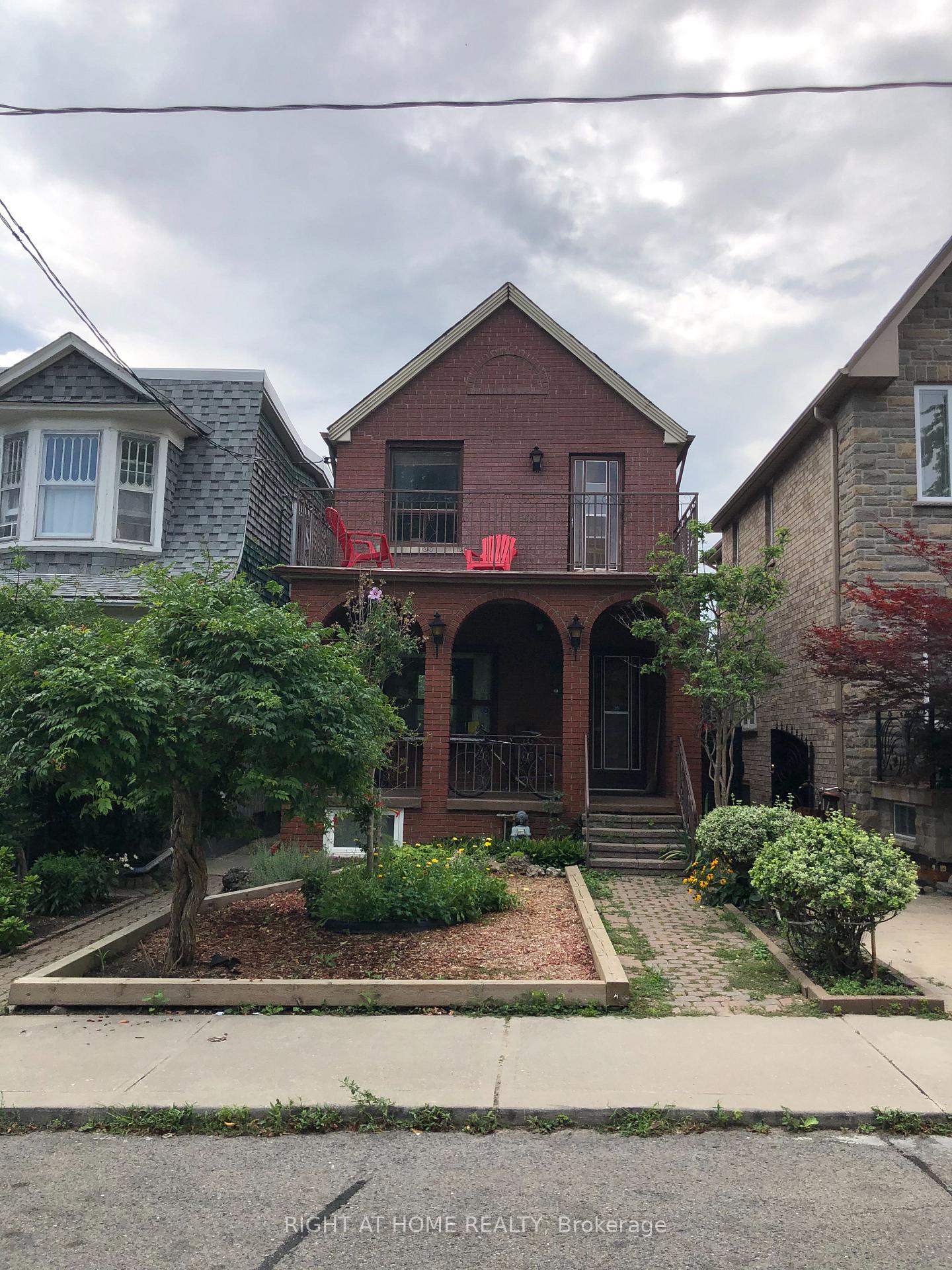 Photo 1 of 564 Concord Avenue, Toronto, Dovercourt-Wallace Emerson-Junction — HOMEH