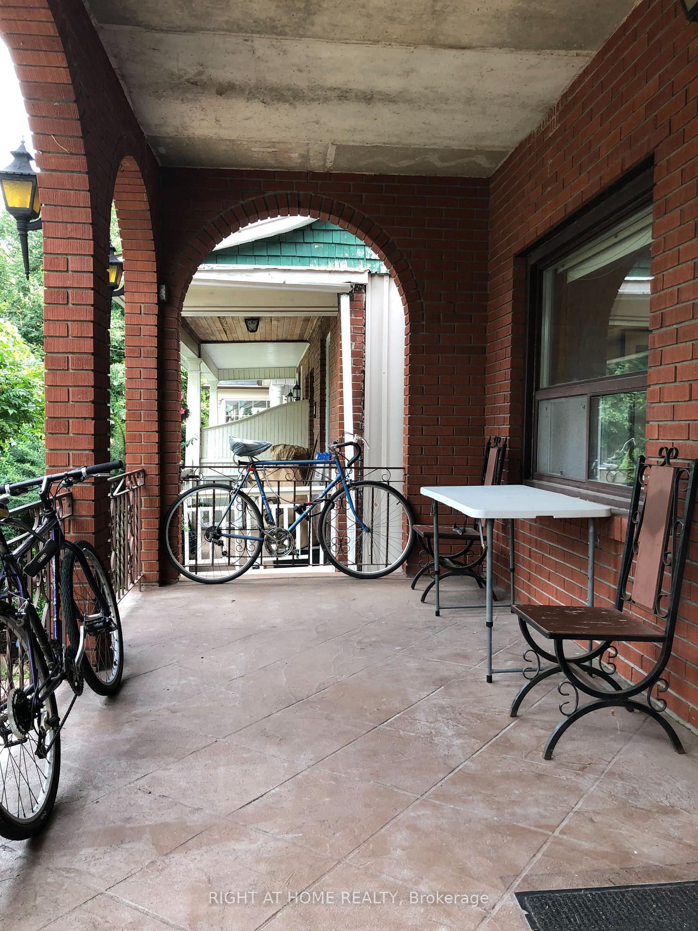 Photo 17 of 564 Concord Avenue, Toronto, Dovercourt-Wallace Emerson-Junction — HOMEH