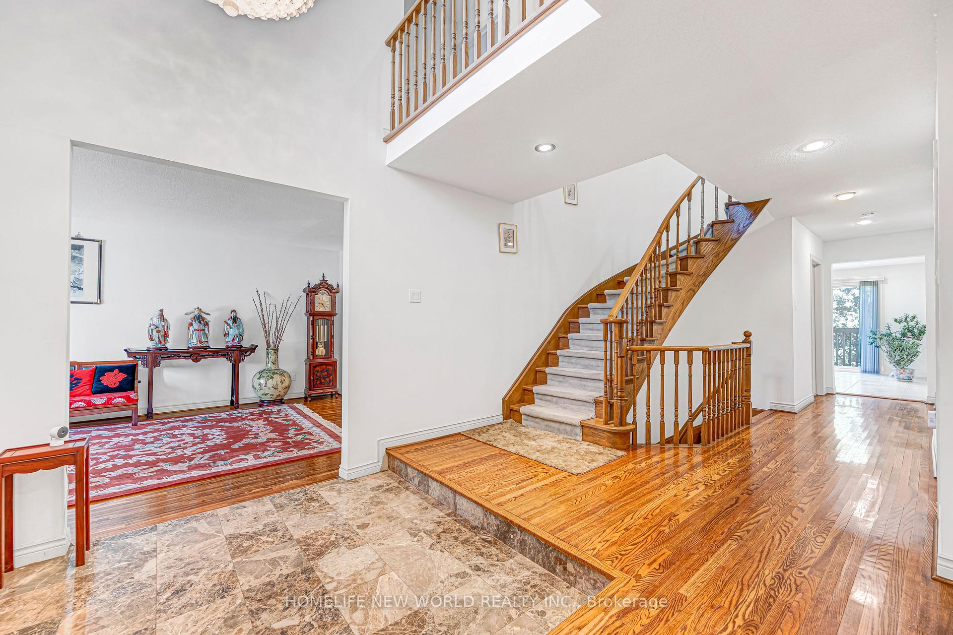 Photo 5 of 4 Tarbert Road, North York, Bayview Woods-Steeles — HOMEH