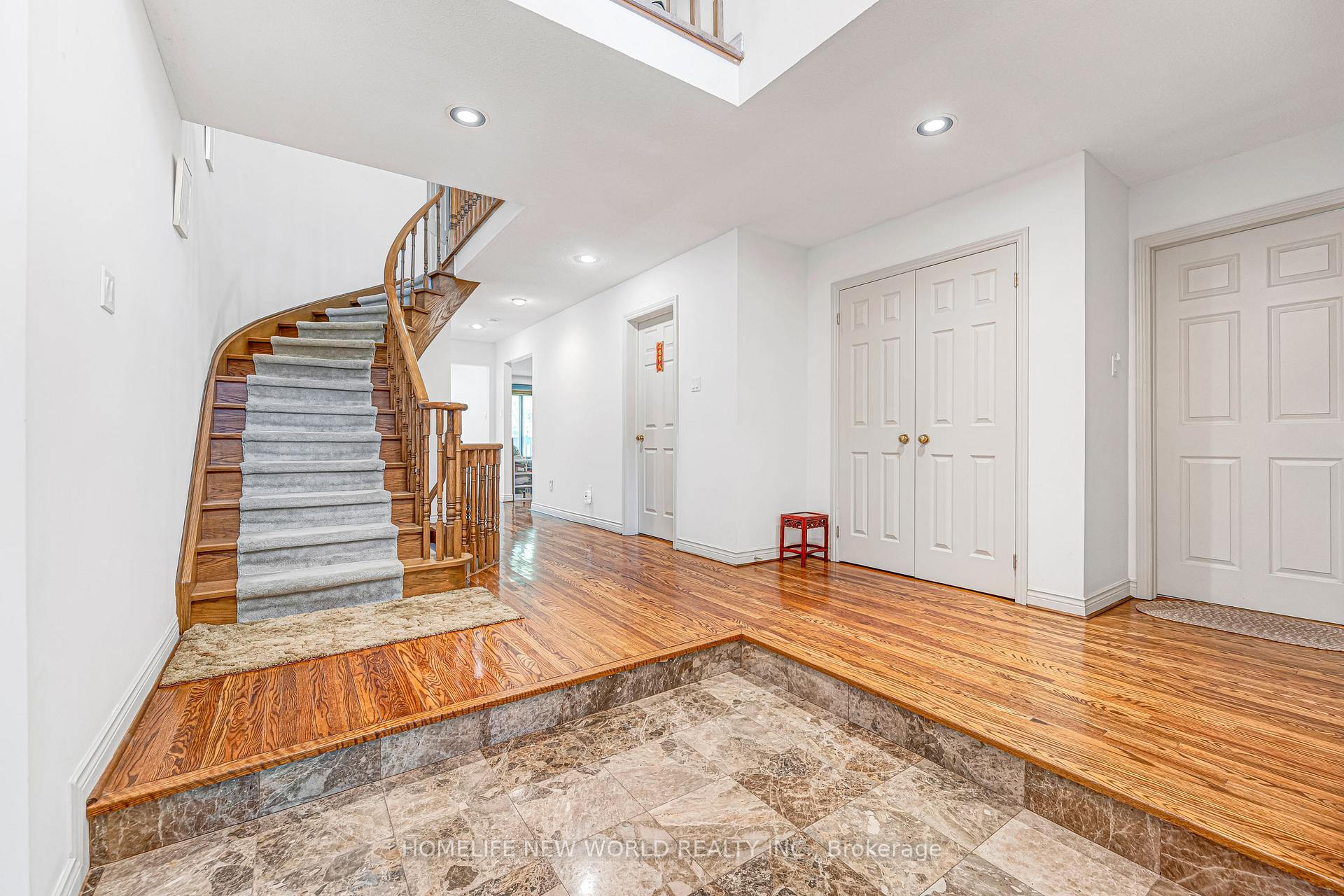 Photo 6 of 4 Tarbert Road, North York, Bayview Woods-Steeles — HOMEH