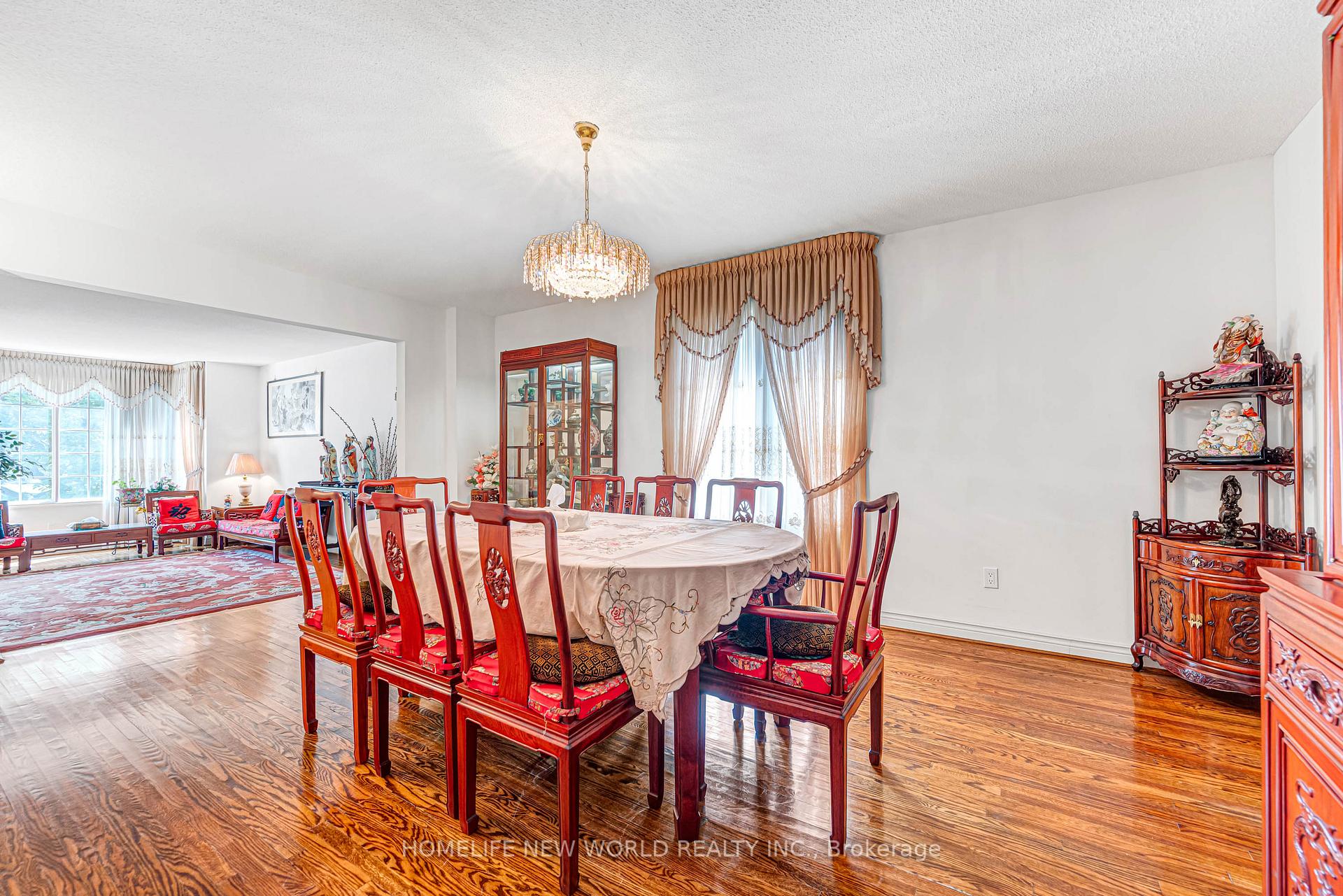 Photo 14 of 4 Tarbert Road, North York, Bayview Woods-Steeles — HOMEH