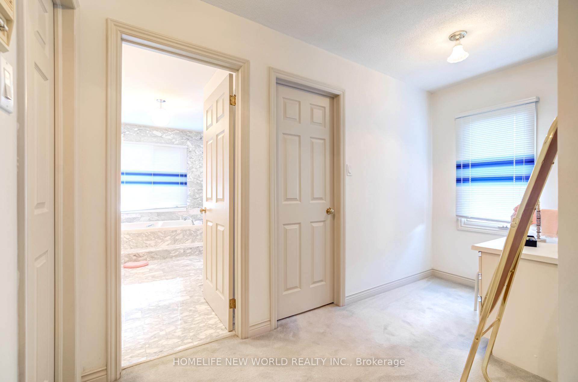 Photo 27 of 4 Tarbert Road, North York, Bayview Woods-Steeles — HOMEH
