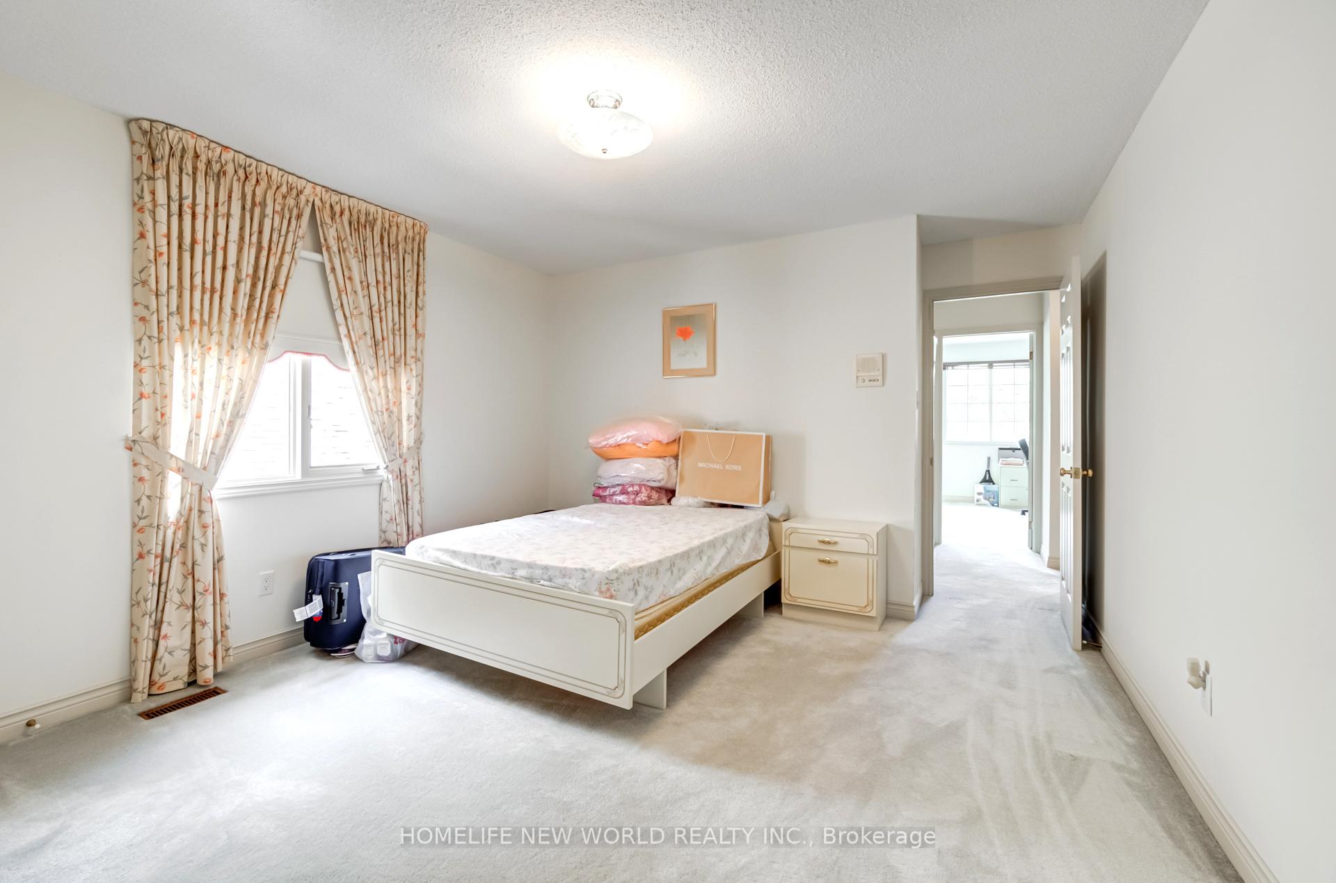 Photo 34 of 4 Tarbert Road, North York, Bayview Woods-Steeles — HOMEH