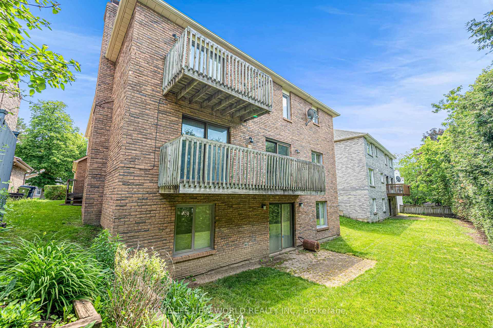 Photo 39 of 4 Tarbert Road, North York, Bayview Woods-Steeles — HOMEH