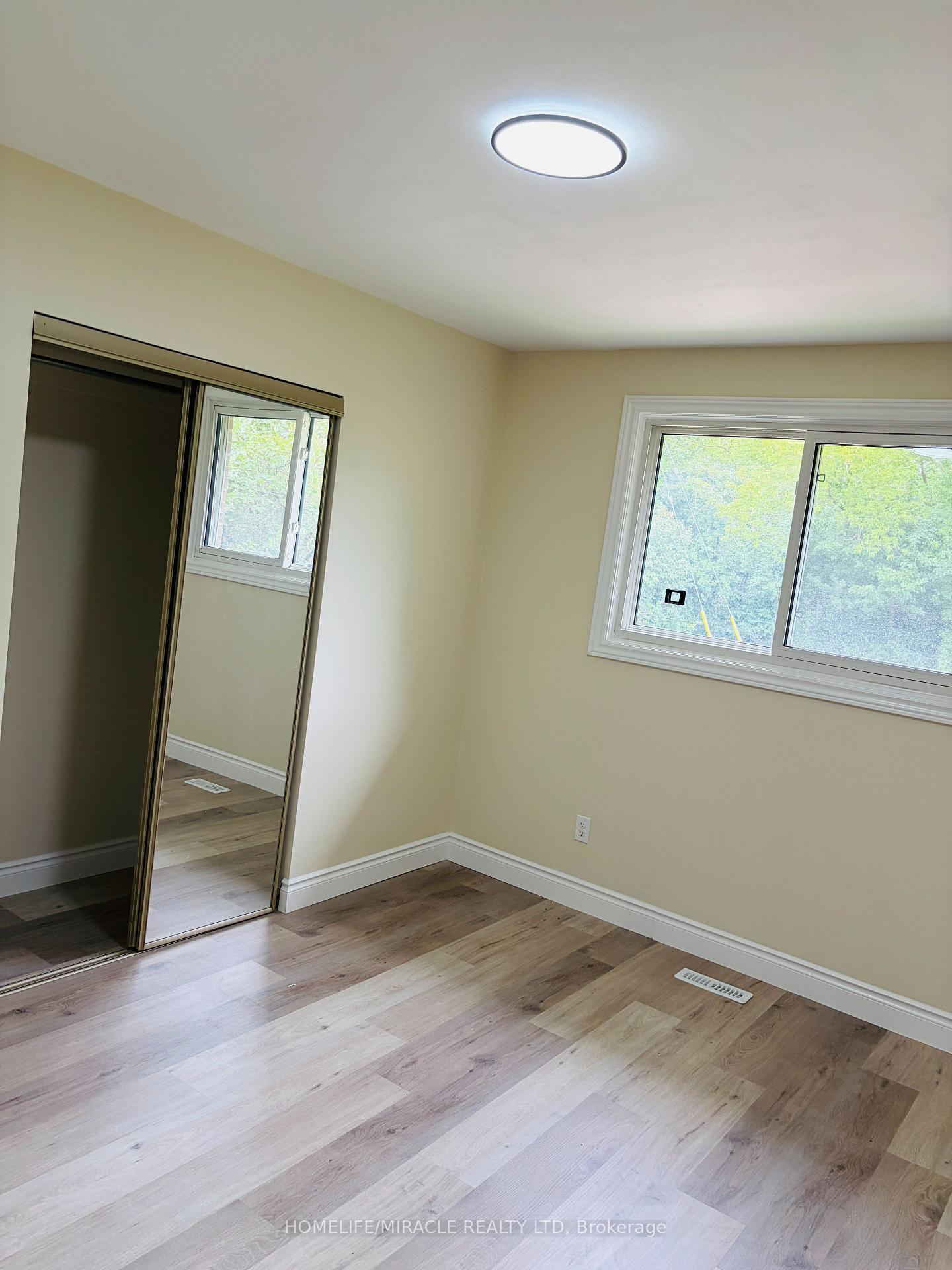 Photo 11 of 1129 Valentine Drive, Cambridge, Lang's Farm — HOMEH