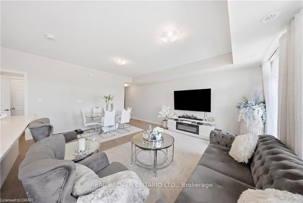 Photo 3 of Unit 88, 176 Wheat Lane, Kitchener, Pioneer Park/Doon/Wyldwoods — HOMEH