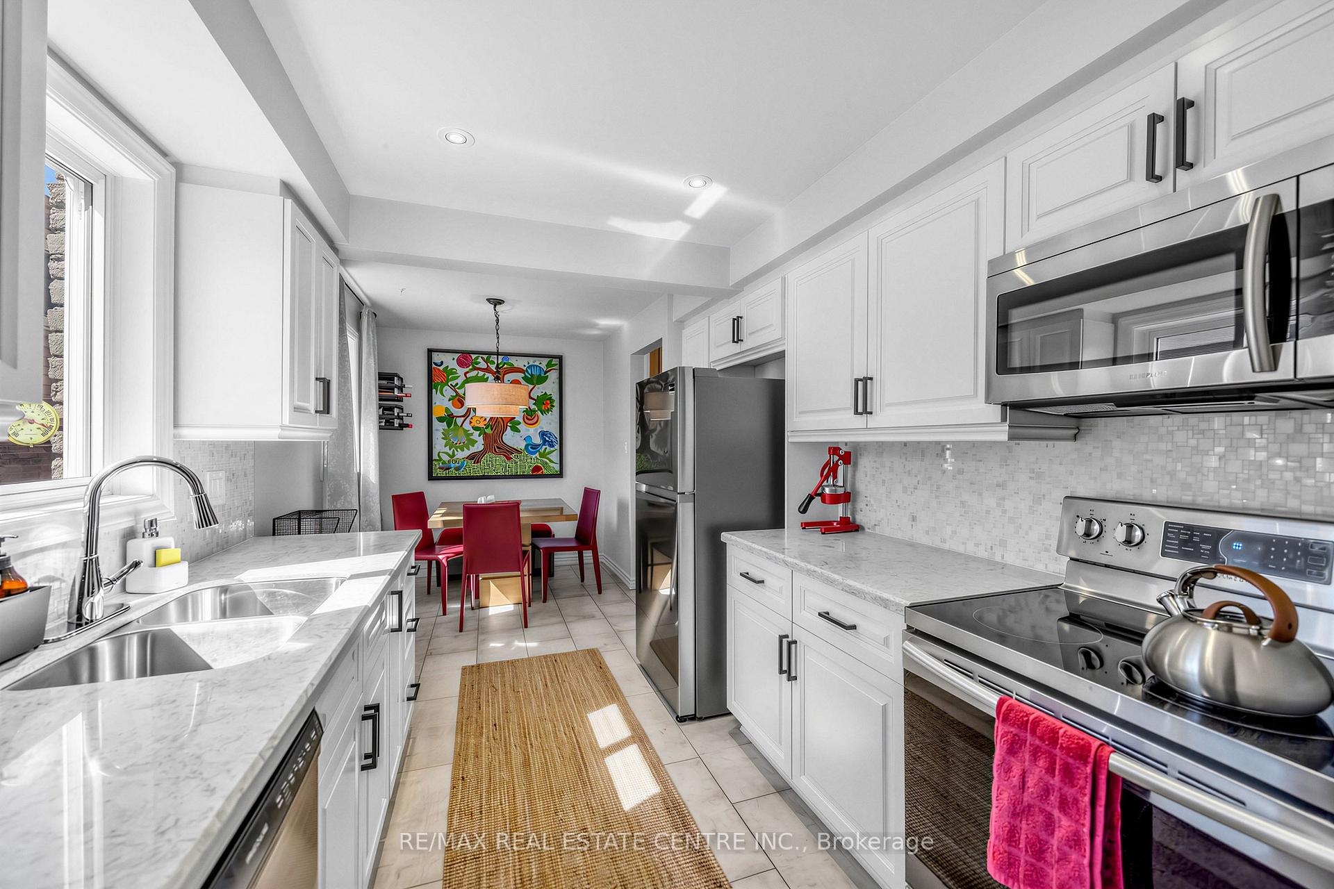 Photo 6 of 6348 Atherly Crescent, Mississauga, Meadowvale — HOMEH